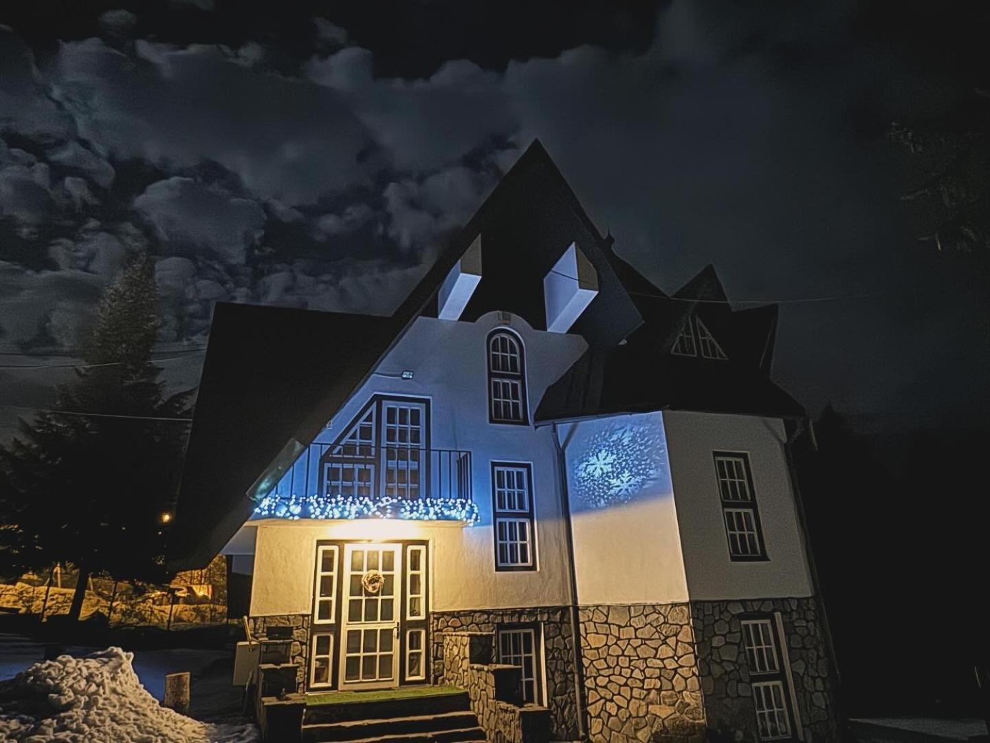 Pine Peak Apartments Predeal Eksteriør billede