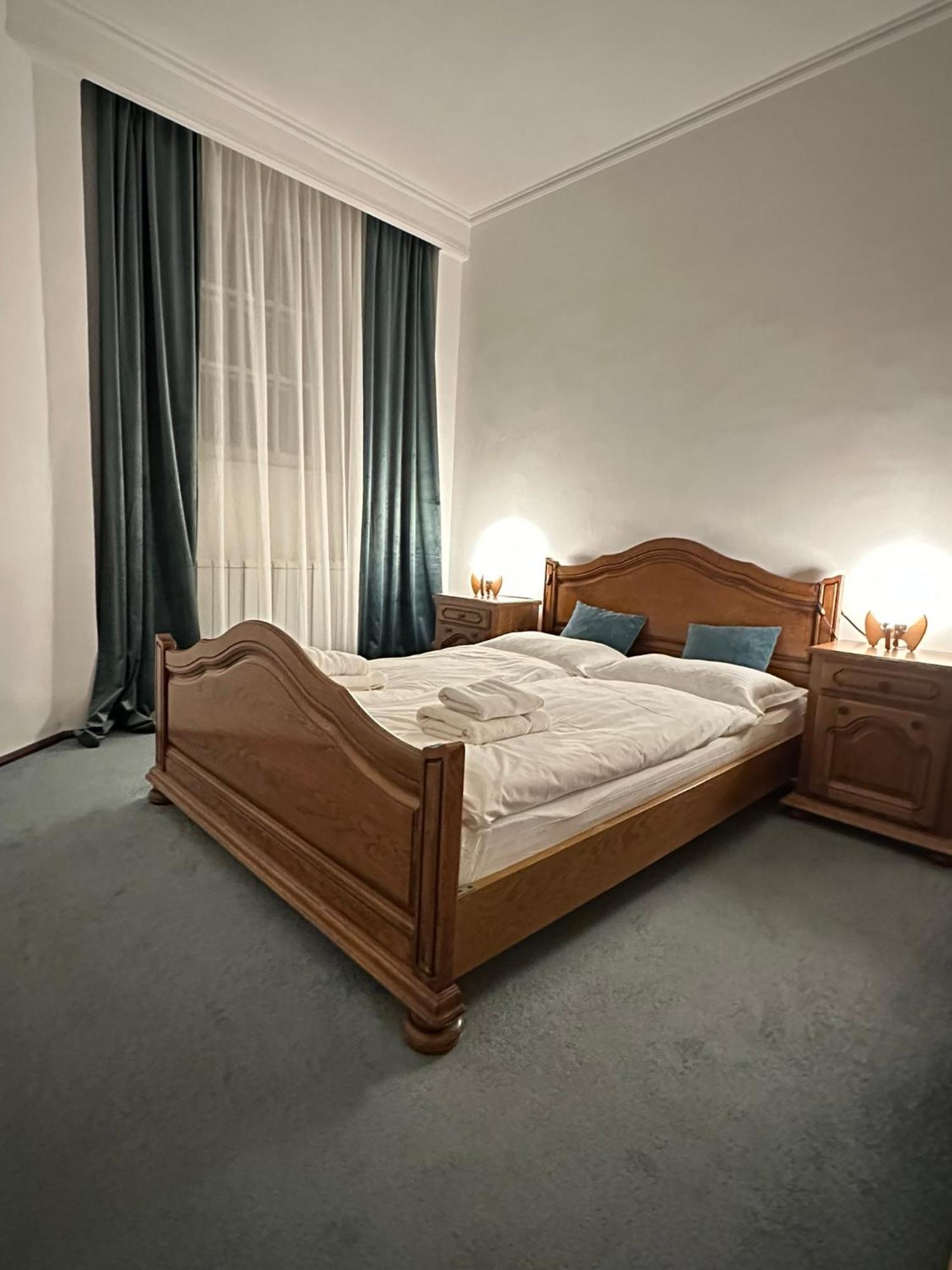 Pine Peak Apartments Predeal Eksteriør billede