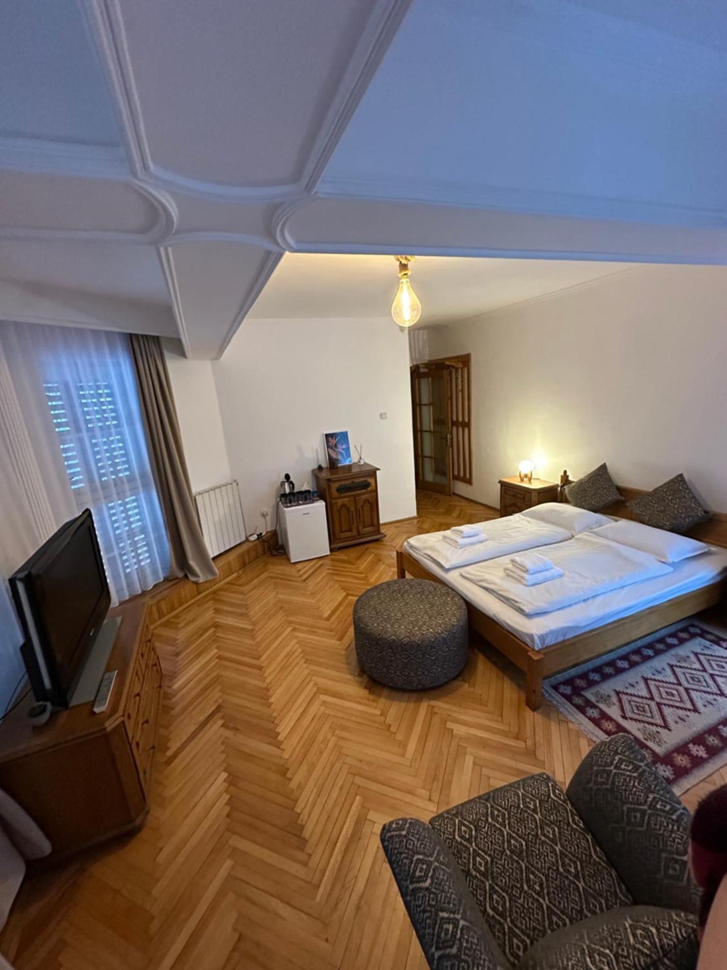 Pine Peak Apartments Predeal Eksteriør billede